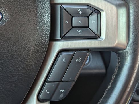 Used 2019 Ford F150 Platinum w/ Equipment Group 701A Luxury image 25