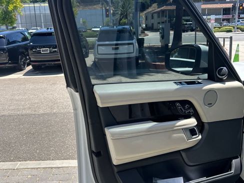 Used 2020 Land Rover Range Rover HSE AWD/4WD image 10