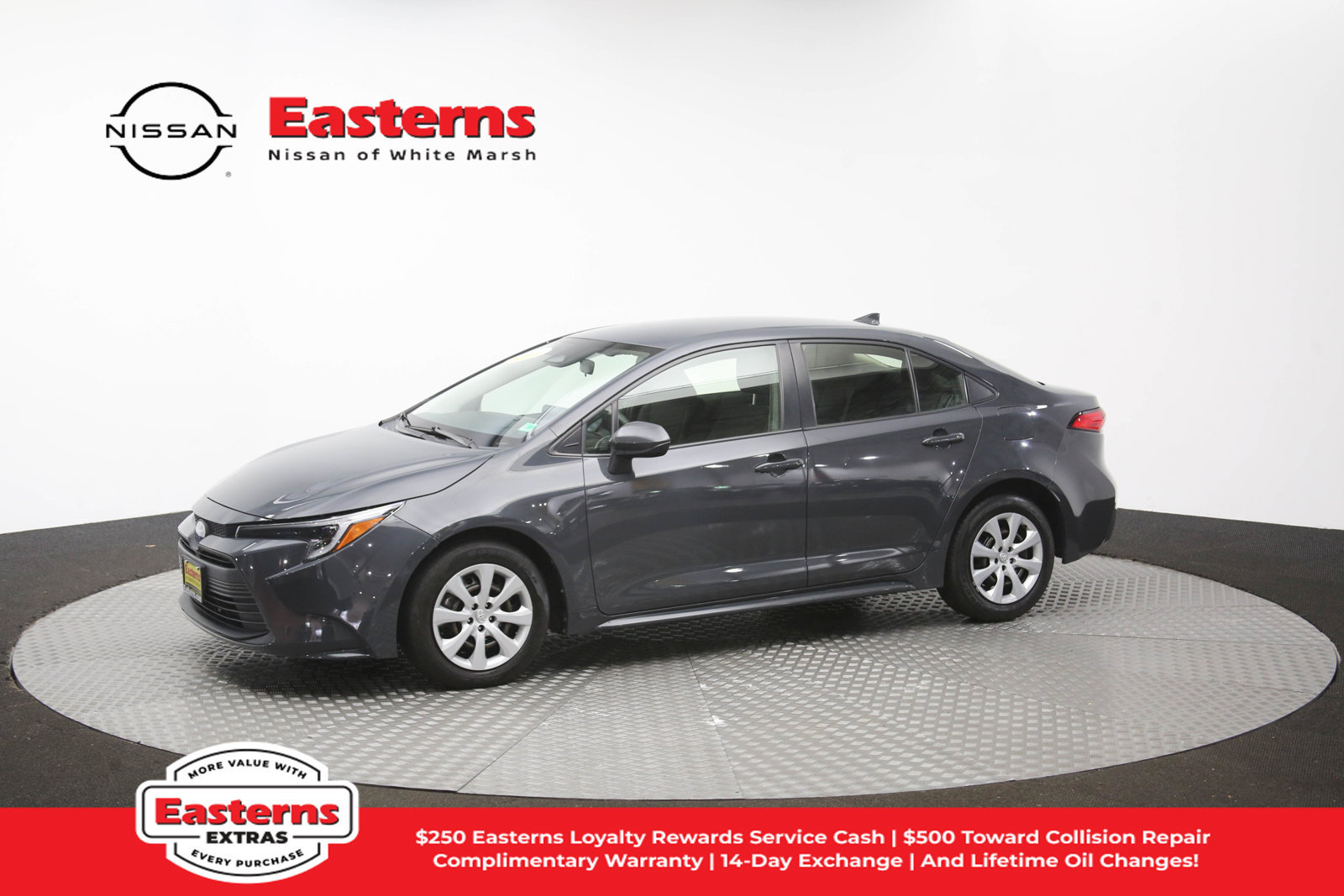 Used 2023 Toyota Corolla LE w/ Carpet Mat Package (TMS) FWD image 54
