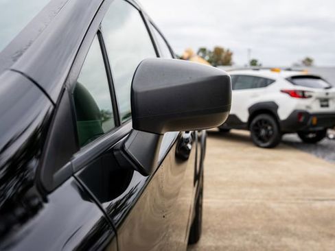 Certified 2023 Subaru Crosstrek 2.0i image 15