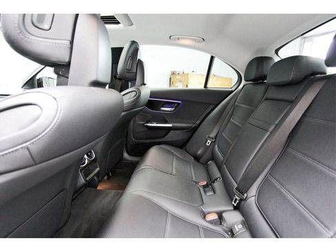 Used 2023 Mercedes-Benz C 300 Sedan image 10