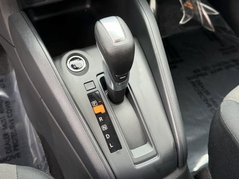 Certified 2025 Nissan Kicks Play S image 28