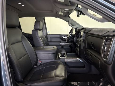 Used 2019 Chevrolet Silverado 1500 LTZ w/ LTZ Plus Package AWD/4WD image 18