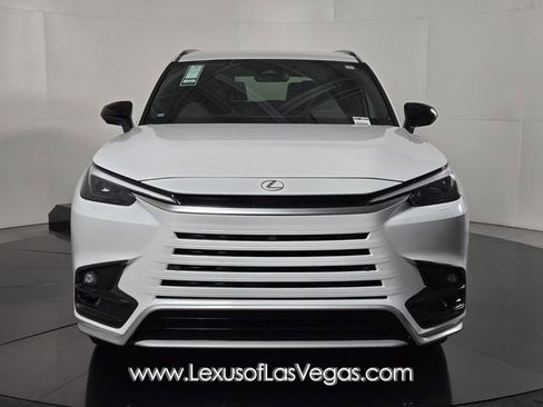 New 2026 Lexus TX 500h AWD image 8
