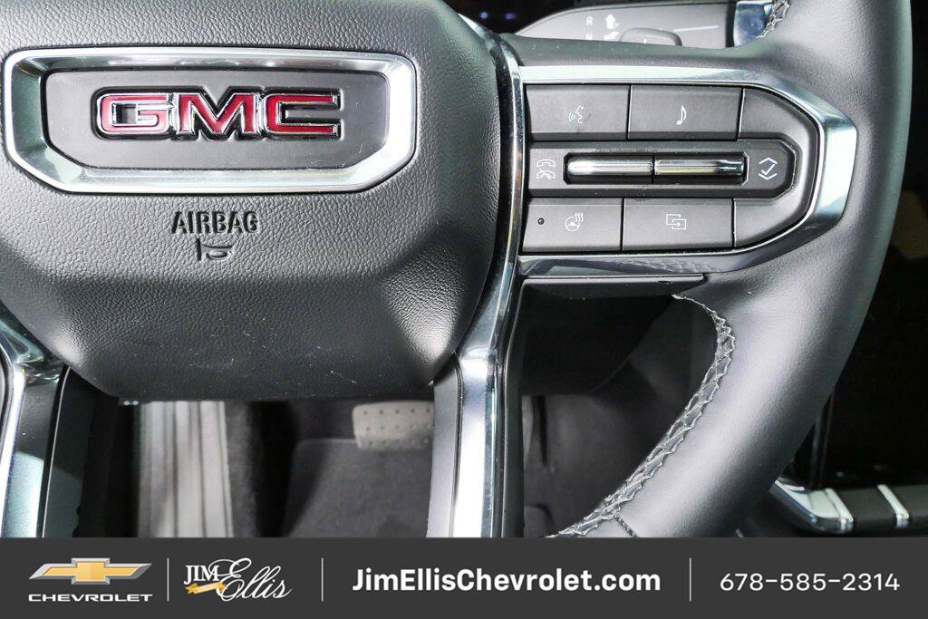 Certified 2025 GMC Acadia Elevation FWD image 12