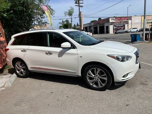 Used 2015 INFINITI QX60 FWD w/ Deluxe Touring Package image 4