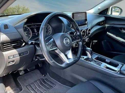 Certified 2022 Nissan Sentra SV FWD image 16