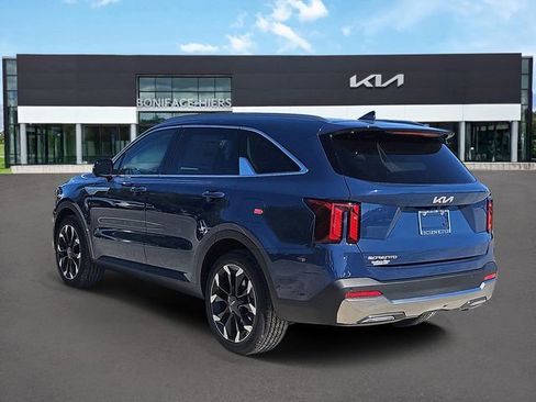 New 2026 Kia Sorento SX image 3