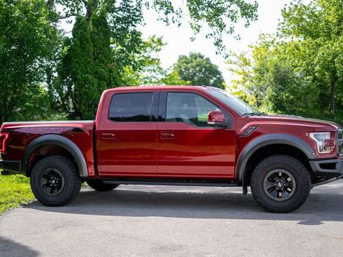Used 2018 Ford F150 Raptor w/ Equipment Group 802A Luxury AWD/4WD image 4