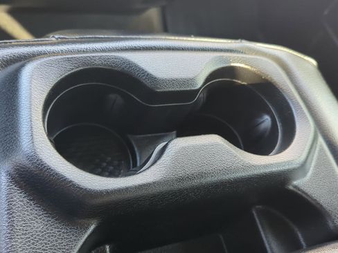 Used 2022 RAM 1500 Laramie image 32