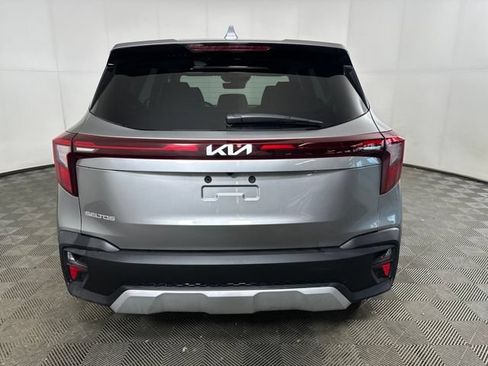 Used 2026 Kia Seltos LX FWD image 4