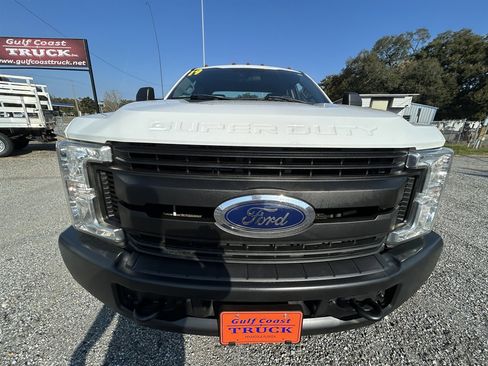Used 2019 Ford F350 XL image 2