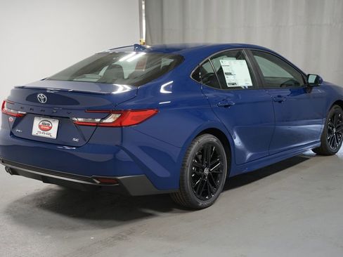 New 2026 Toyota Camry SE image 8