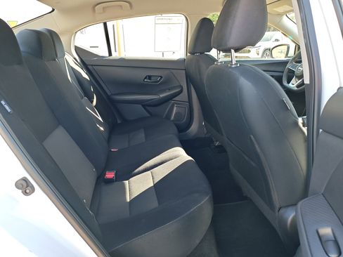 Used 2024 Nissan Sentra SV FWD image 28