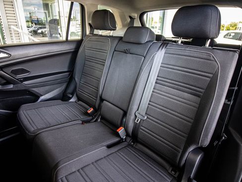 Certified 2023 Volkswagen Tiguan S image 29