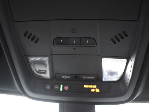 Used 2023 Cadillac XT5 Luxury image 23