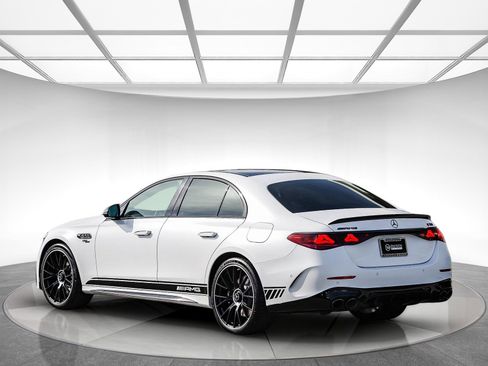 Used 2025 Mercedes-Benz E 53 AMG e 4MATIC Sedan image 2