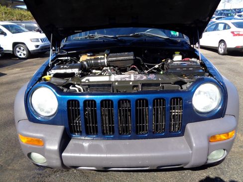 Used 2003 Jeep Liberty Sport image 22