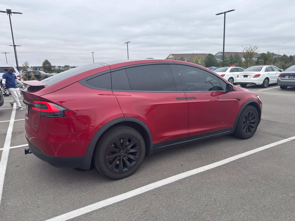 Used 2017 Tesla Model X 75D AWD/4WD image 3