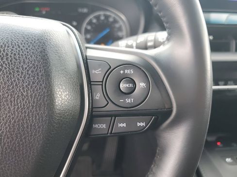 Used 2024 Toyota Venza LE image 34