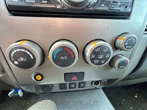 Used 2005 Nissan Armada SE AWD/4WD image 40