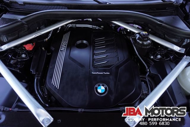 Used 2022 BMW X5 xDrive40i w/ M Sport Package AWD/4WD image 26