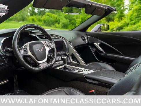 Used 2015 Chevrolet Corvette Z06 w/ 2LZ Preferred Equipment Group RWD image 16