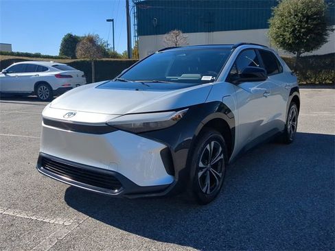Used 2025 Toyota bZ4X AWD image 8