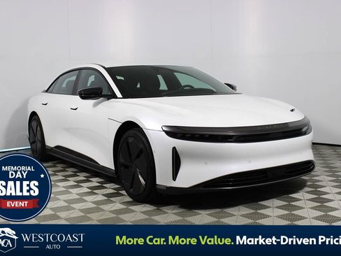 Used 2024 Lucid Air Pure RWD image 1