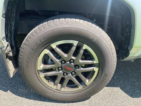 Used 2024 Toyota Tacoma TRD Sport w/ TRD Sport Upgrade Package AWD/4WD image 13