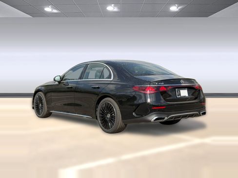 Used 2026 Mercedes-Benz E 350 Sedan image 3