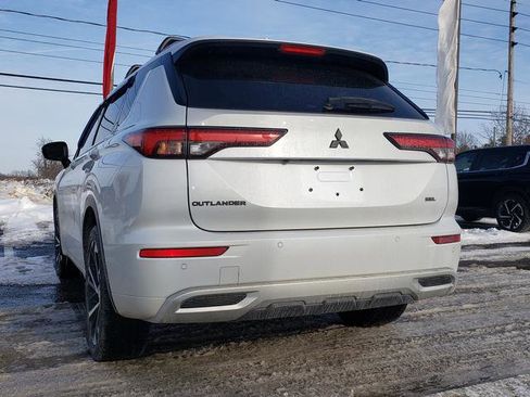 Used 2023 Mitsubishi Outlander SEL 40th Anniversary image 6