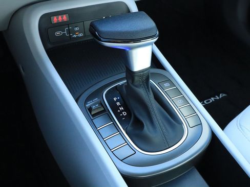 New 2026 Hyundai Kona SE image 15