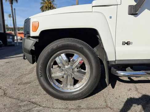 Used 2007 HUMMER H3 image 13