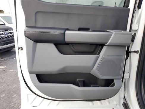 Certified 2025 Ford F250 XLT image 8