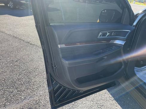 Used 2015 Ford Explorer Limited w/ Equipment Group 301A image 14