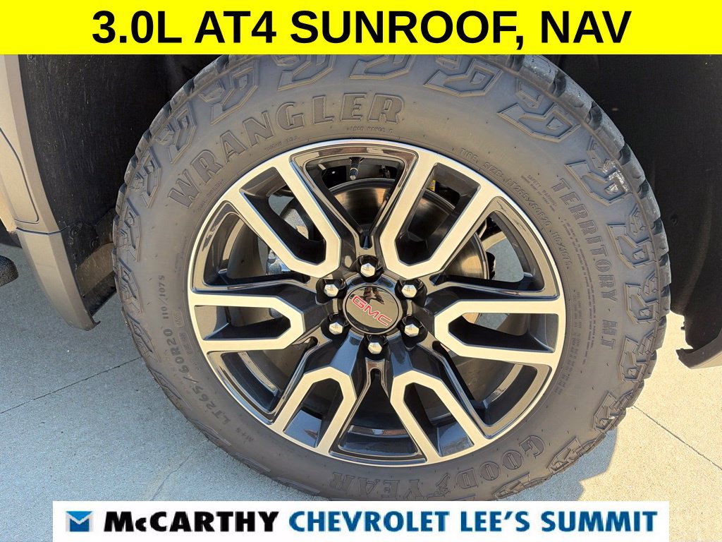 Used 2026 GMC Sierra 1500 AT4 w/ AT4 Premium Package AWD/4WD image 17