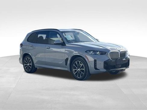 Certified 2025 BMW X5 xDrive40i w/ M Sport Package image 9