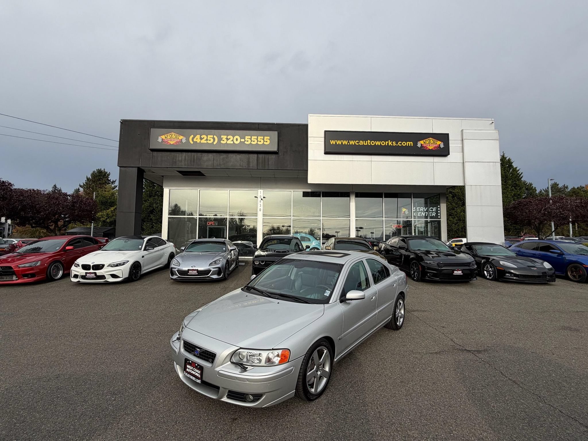 Used 2005 Volvo S60 R AWD/4WD image 2