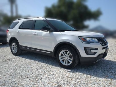 Used 2017 Ford Explorer XLT w/ Equipment Group 202A