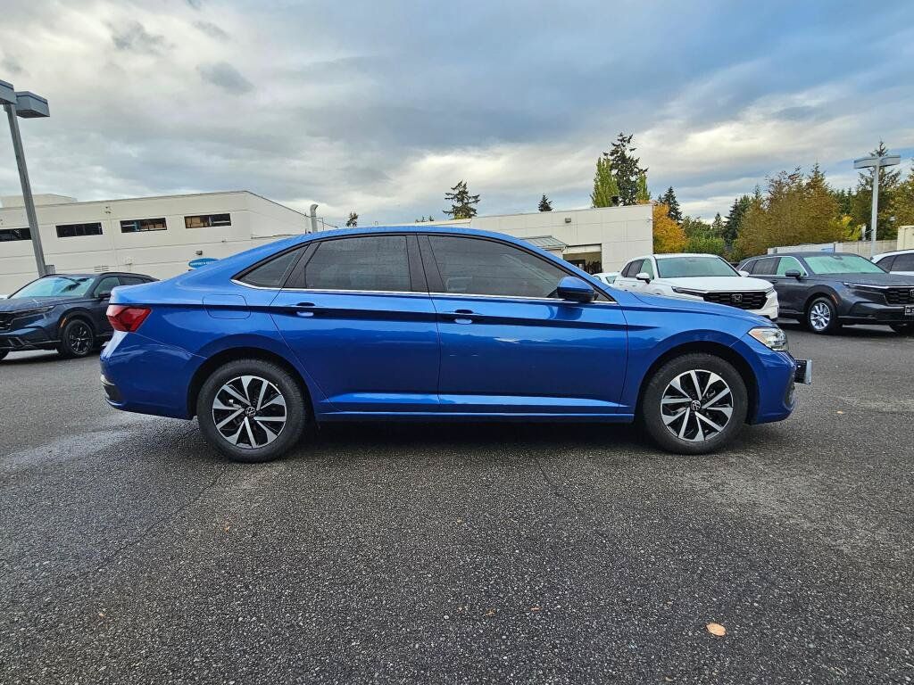 Used 2022 Volkswagen Jetta S FWD image 8