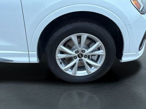 Used 2022 Audi Q3 2.0T Premium Plus w/ Premium Plus Package image 9