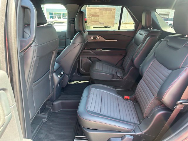 New 2027 Ford Explorer ST-Line AWD/4WD image 6