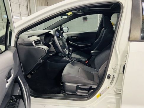 Used 2021 Toyota Corolla SE image 25