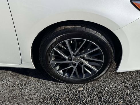 Used 2017 Lexus ES 350 image 7