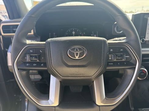 Used 2025 Toyota 4Runner SR5 image 15
