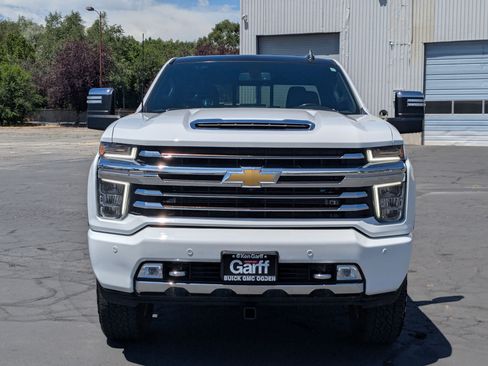 Used 2022 Chevrolet Silverado 2500 High Country AWD/4WD image 9