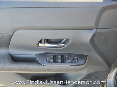 New 2026 Nissan Kicks SV w/ SV Premium Package FWD image 19