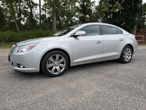 Used 2011 Buick LaCrosse CXS w/ Driver Confidence Package FWD image 3
