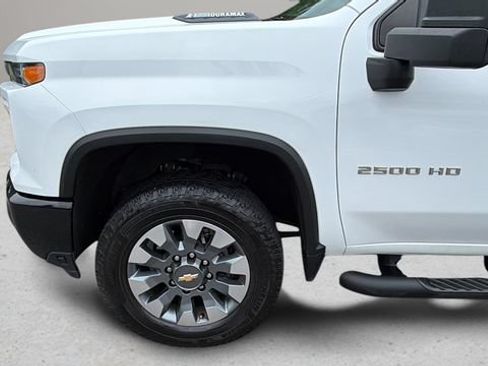 Used 2024 Chevrolet Silverado 2500 Custom w/ Custom Value Package AWD/4WD image 33
